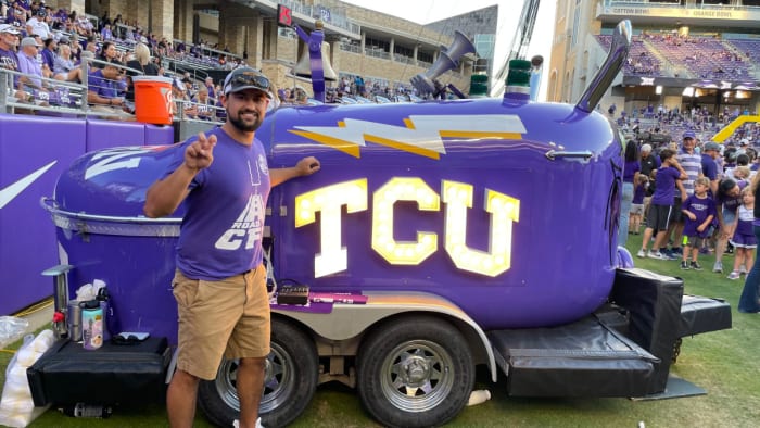 Photo via Road to CFB